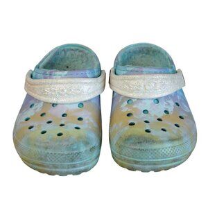 Kids Crocs Fur Lined Slip-On Sandals Size 8 Pastel Tie-Dye Pattern Comfortable